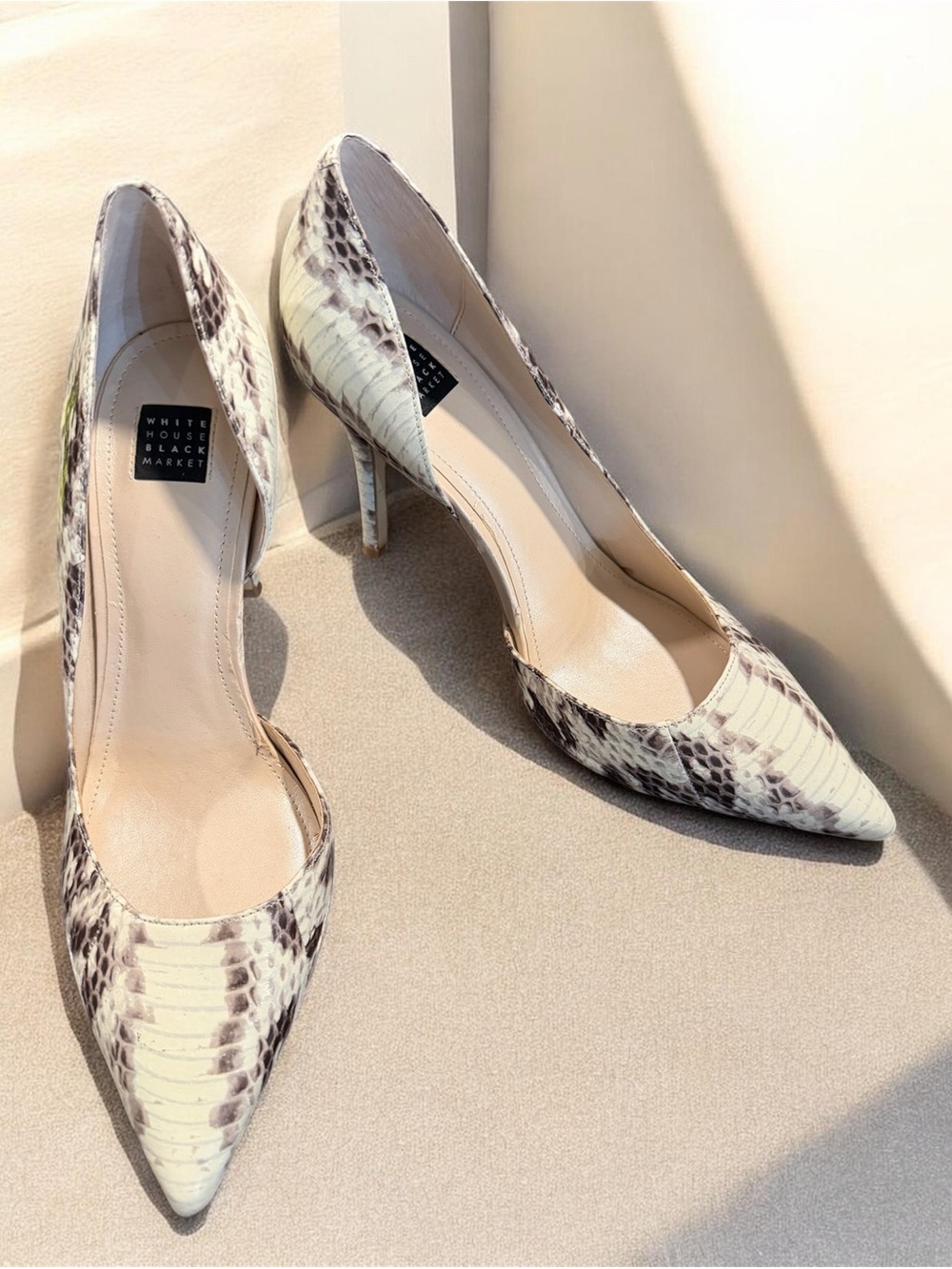 White House Black Market Cream and Black Patterned Portia Oat sz 8.5m heels